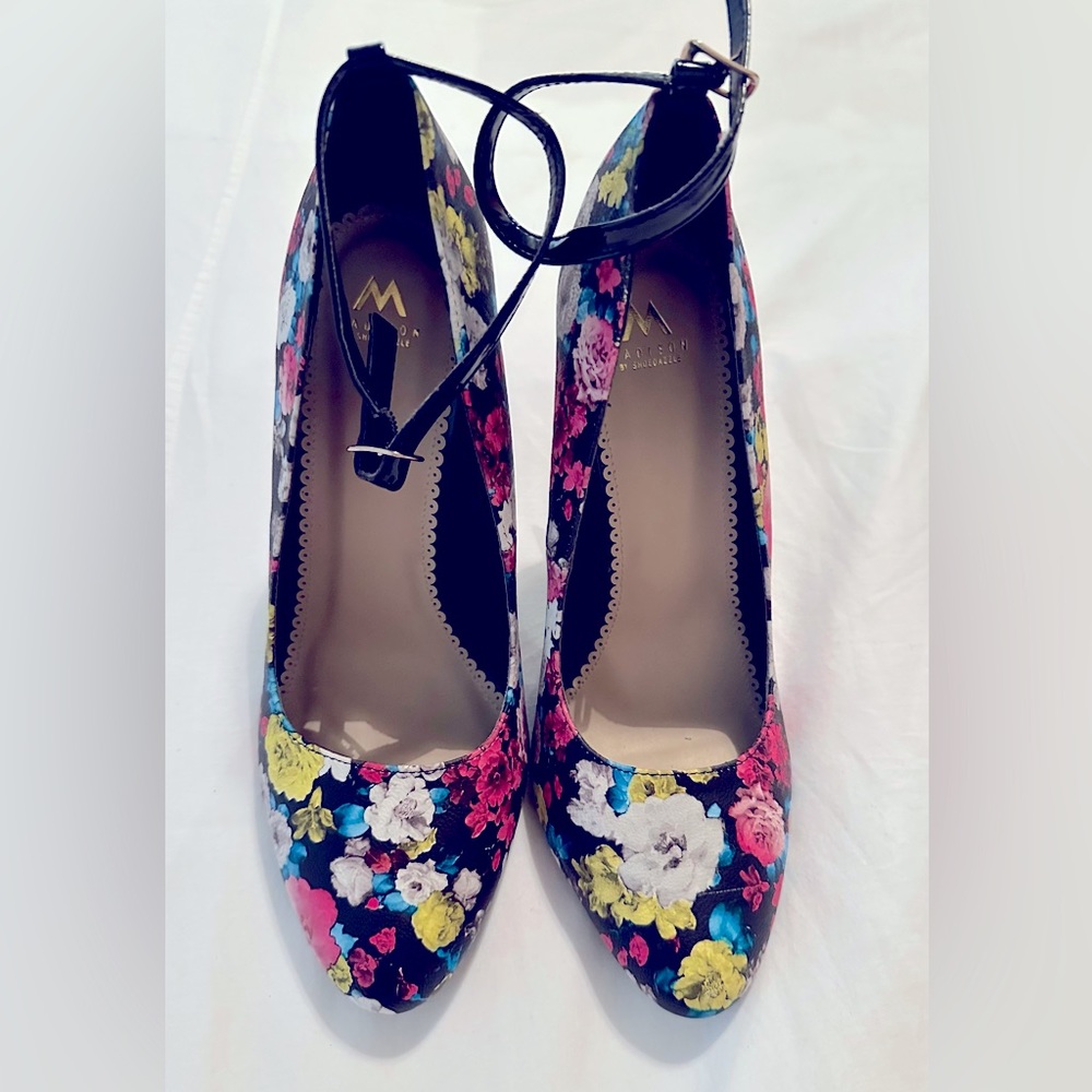 Women’s - Heels - New - Shoedazzle - Size 8.5